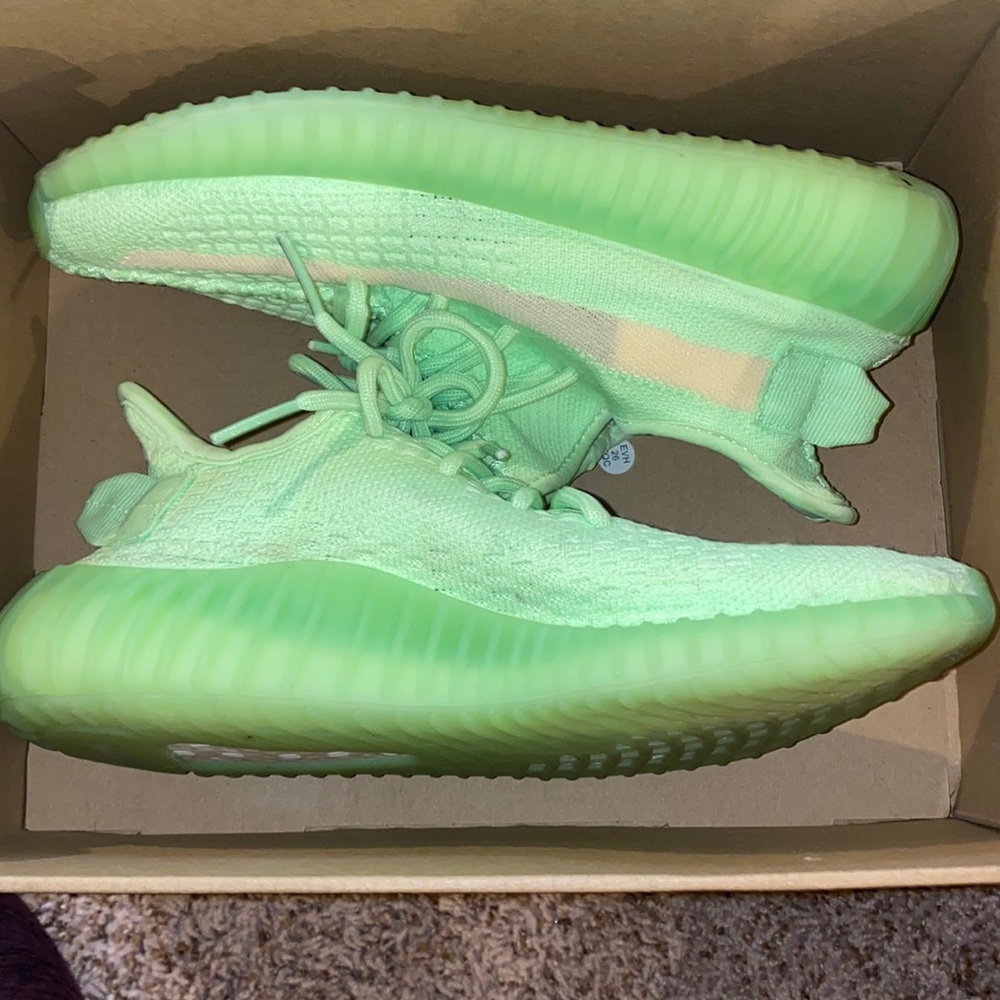 LOOK ALIKE Adidas Yeezy Boost 350
